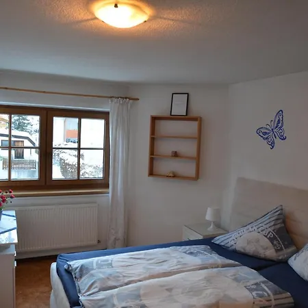Familie Erler Apartmán *